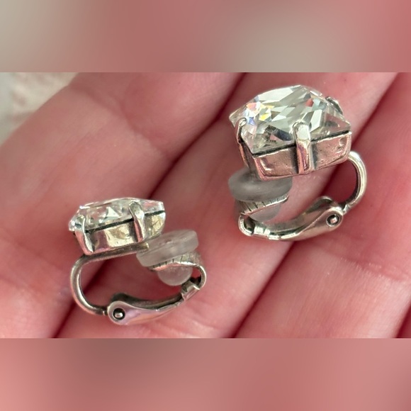 NWT • Saint Laurent • Set of 2 Mismatched Rhinestone Ear Cuffs • Clip-On Earring - Picture 4 of 6